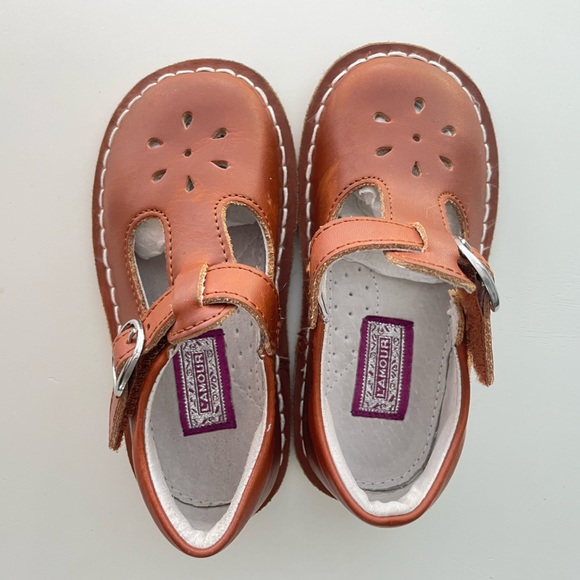 L’Amour Genuine Leather Mary Jane T-Strap Toddler Sz 7.5 - Cognac - Picture 1 of 4
